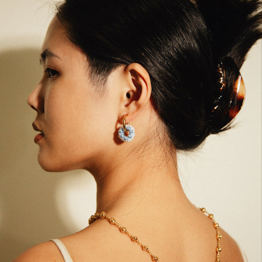 Rolling Earrings 環圈耳飾-珍珠浮空藍