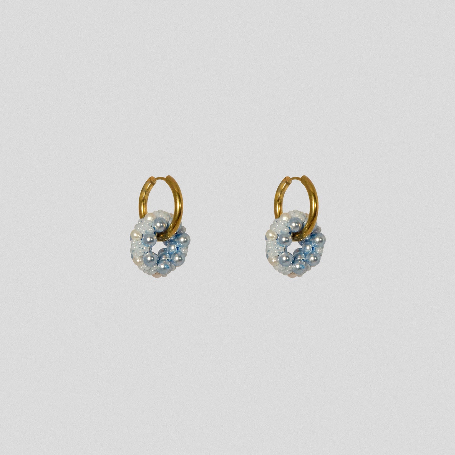 Rolling Earrings 環圈耳飾-珍珠浮空藍