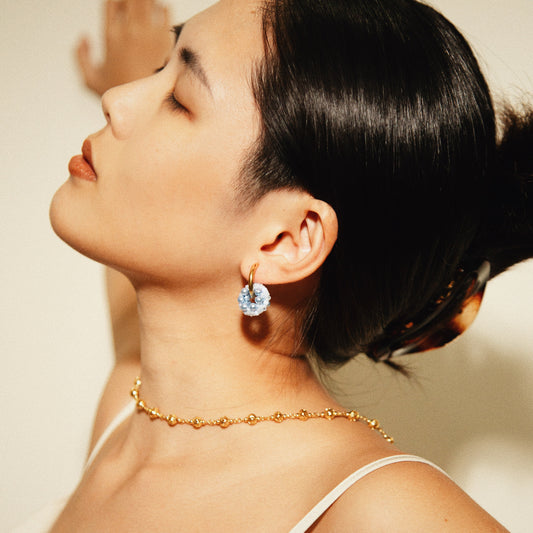 Rolling Earrings 環圈耳飾－浮空藍