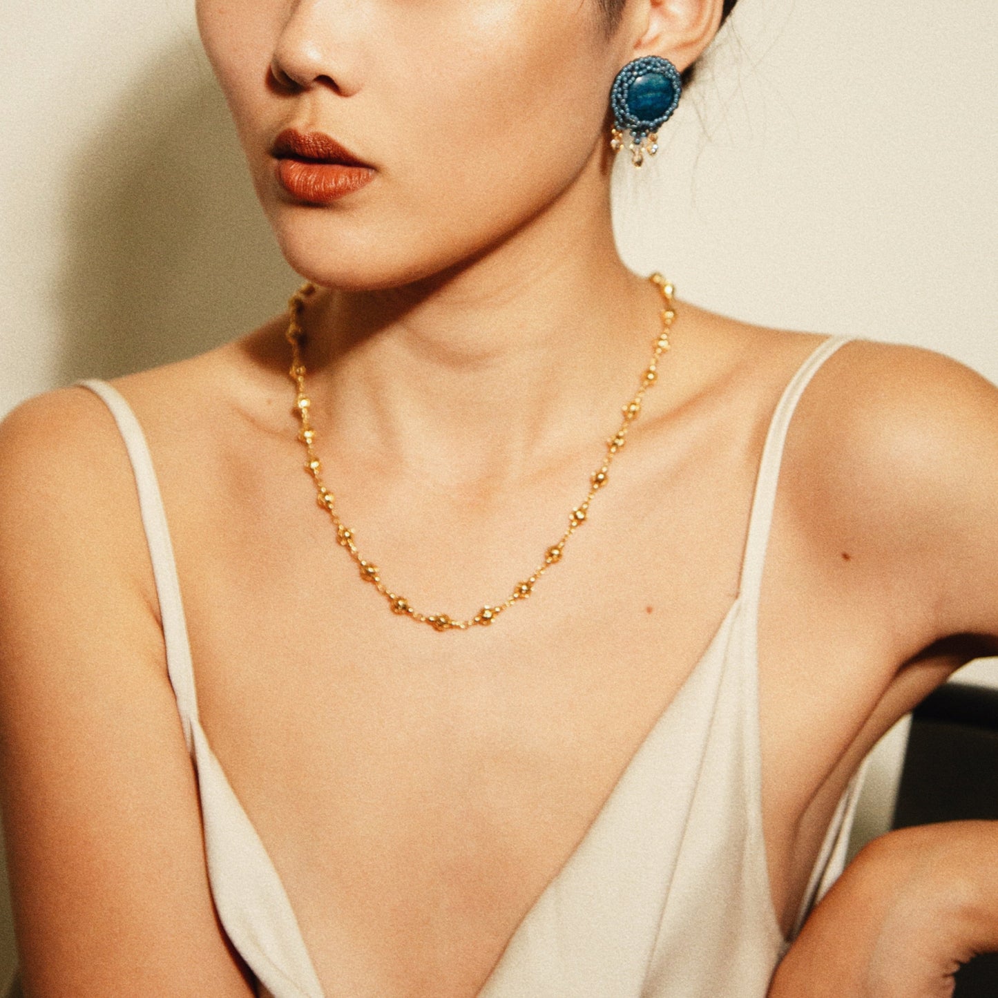 Blue Amphora Necklace 藍色泊壺項鏈