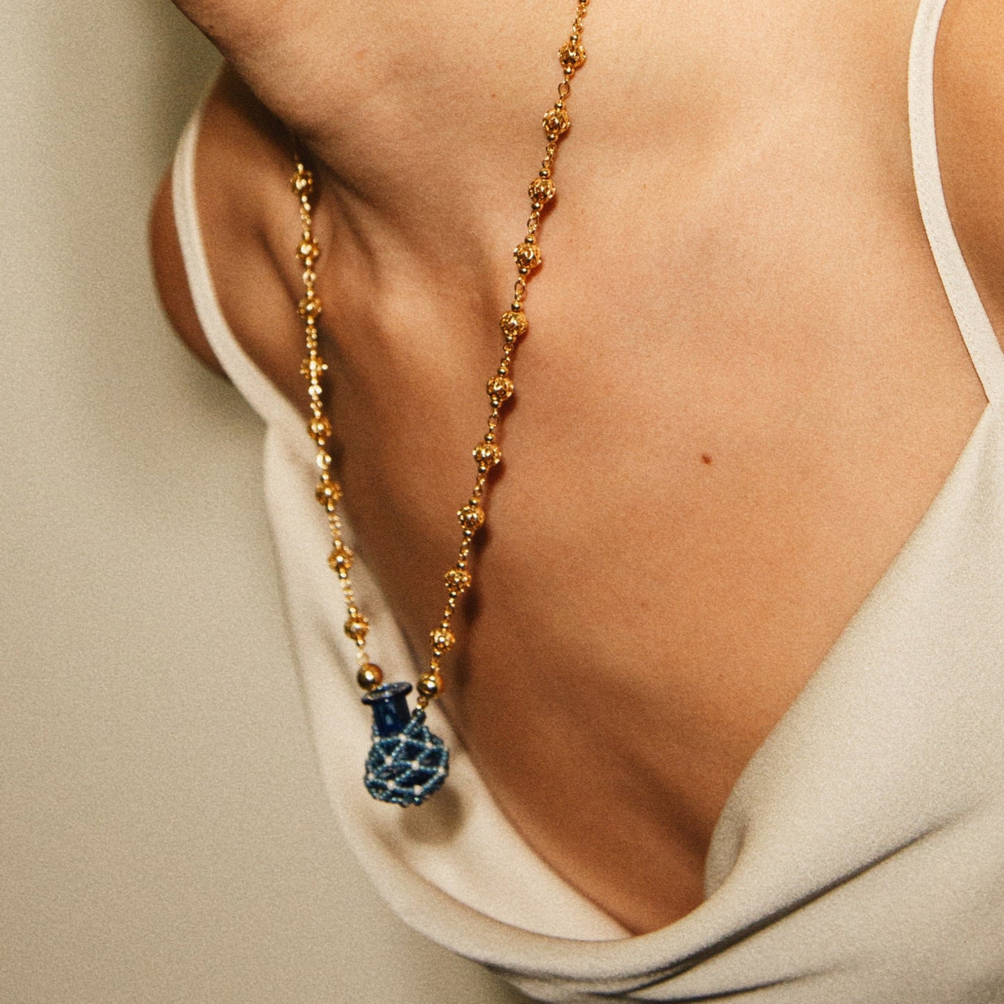 Blue Amphora Necklace 藍色泊壺項鏈