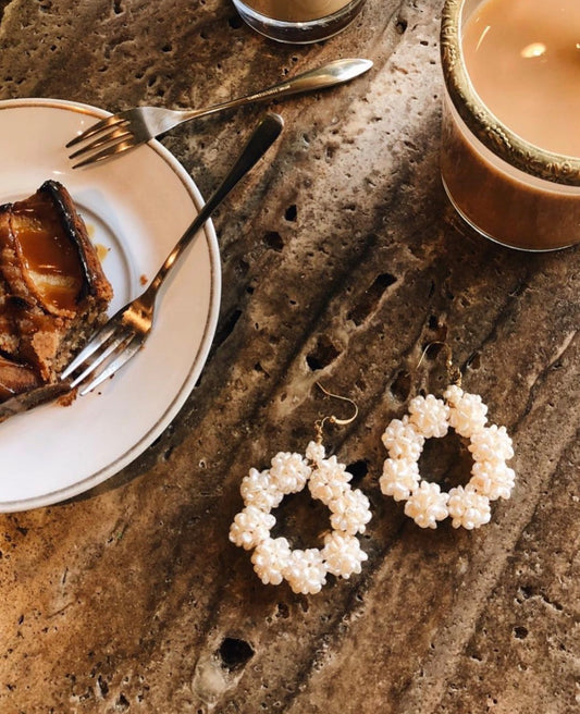 Iri Hoops 珍珠雪花大環耳飾