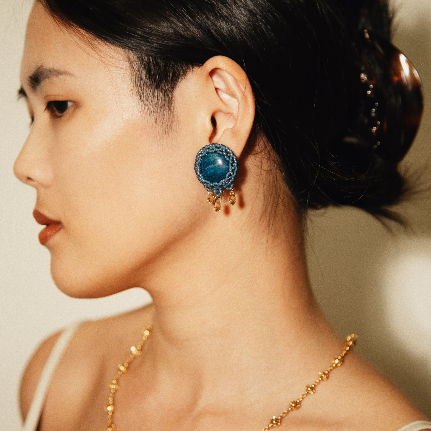 Moon Lake Earrings 月湖瑪瑙耳飾