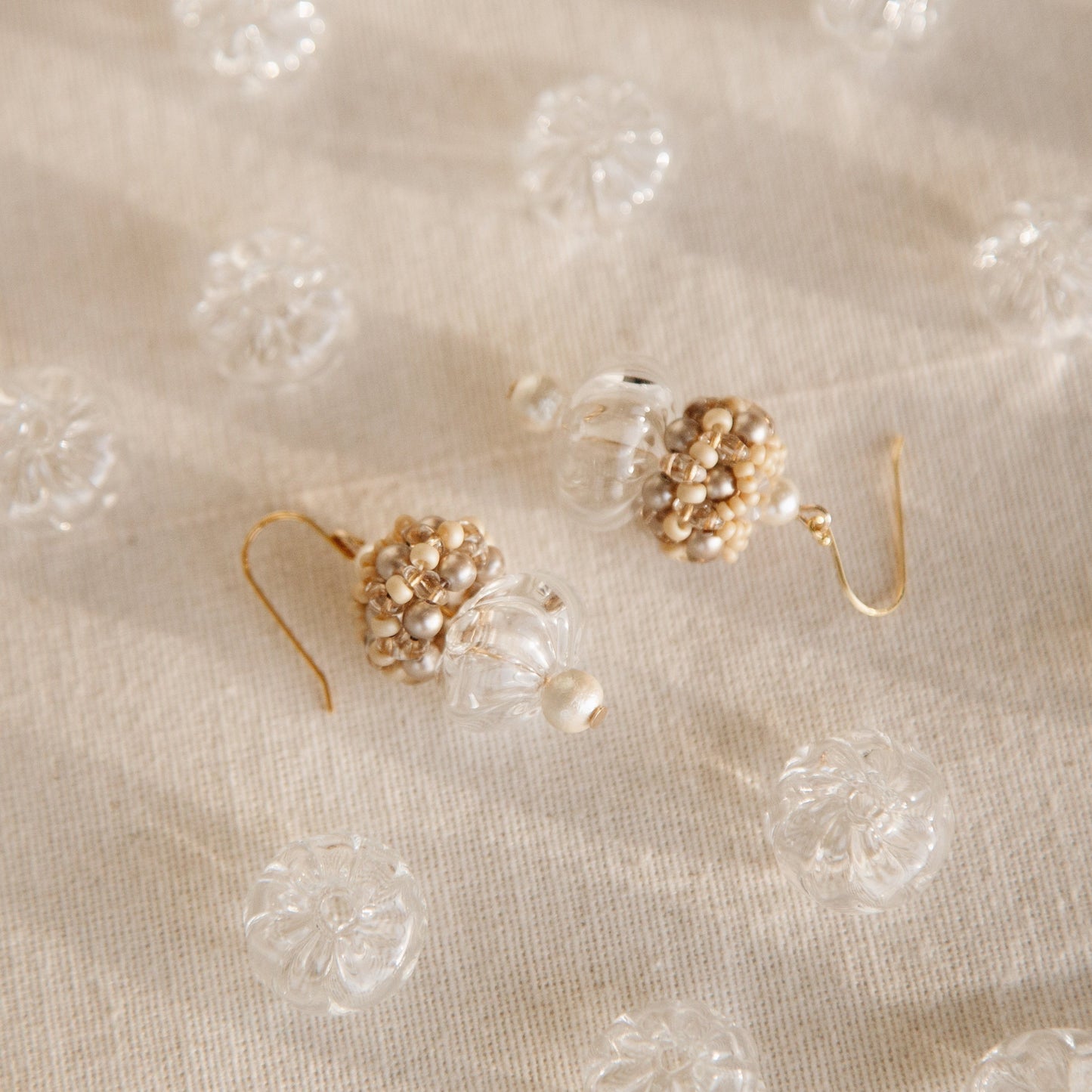 Lalique Earrings 萊儷耳飾－燕麥金