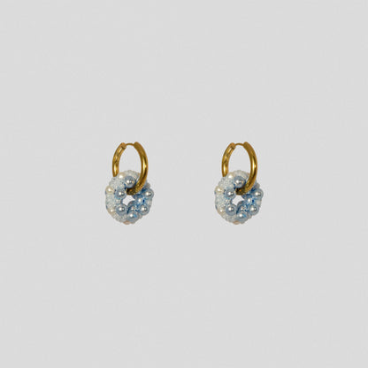 Rolling Earrings 環圈耳飾－珍珠浮空藍
