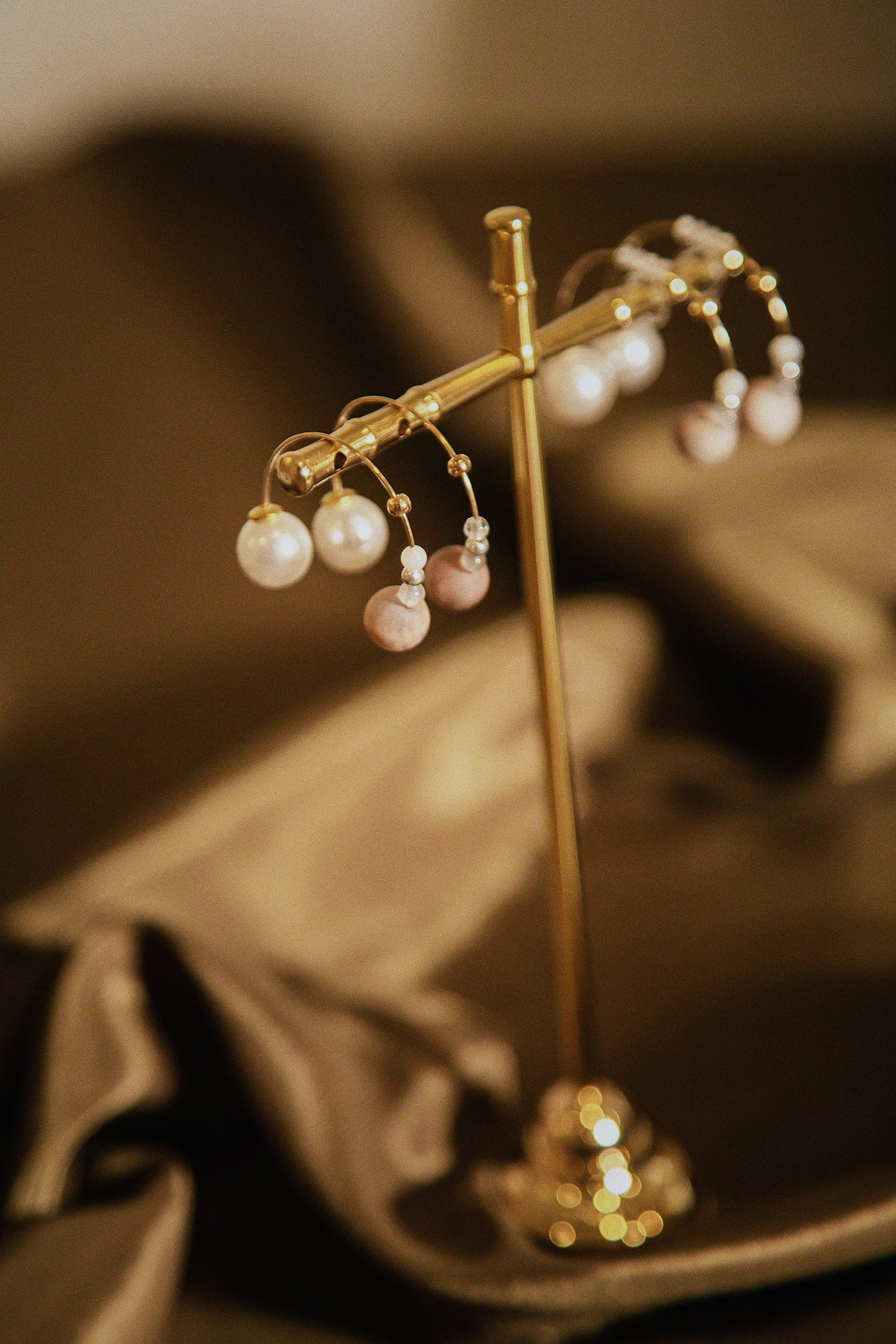 Solar Eclipse Halo 日蝕光環耳飾