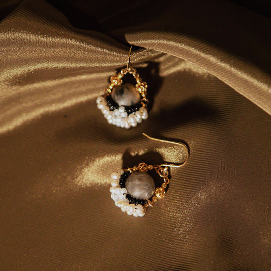 Solar Eclipse Tiara 日蝕后冠耳飾