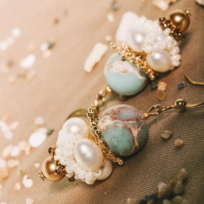 Corona Goblet with Pagodite 日冕盅耳飾（葉蠟石）