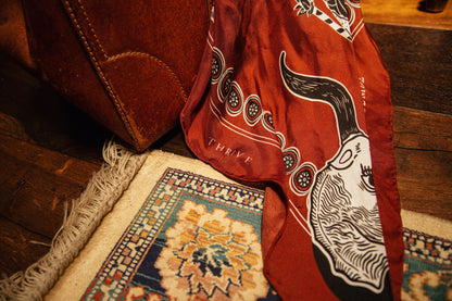 The World XXI 世界牌 Major Arcana 插畫絲巾