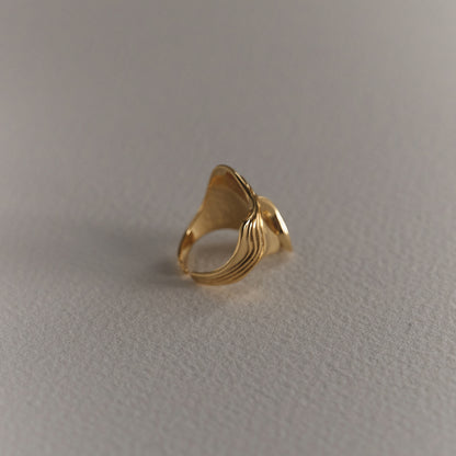 Aura by THRIVE 拂風曲面戒指-黃銅